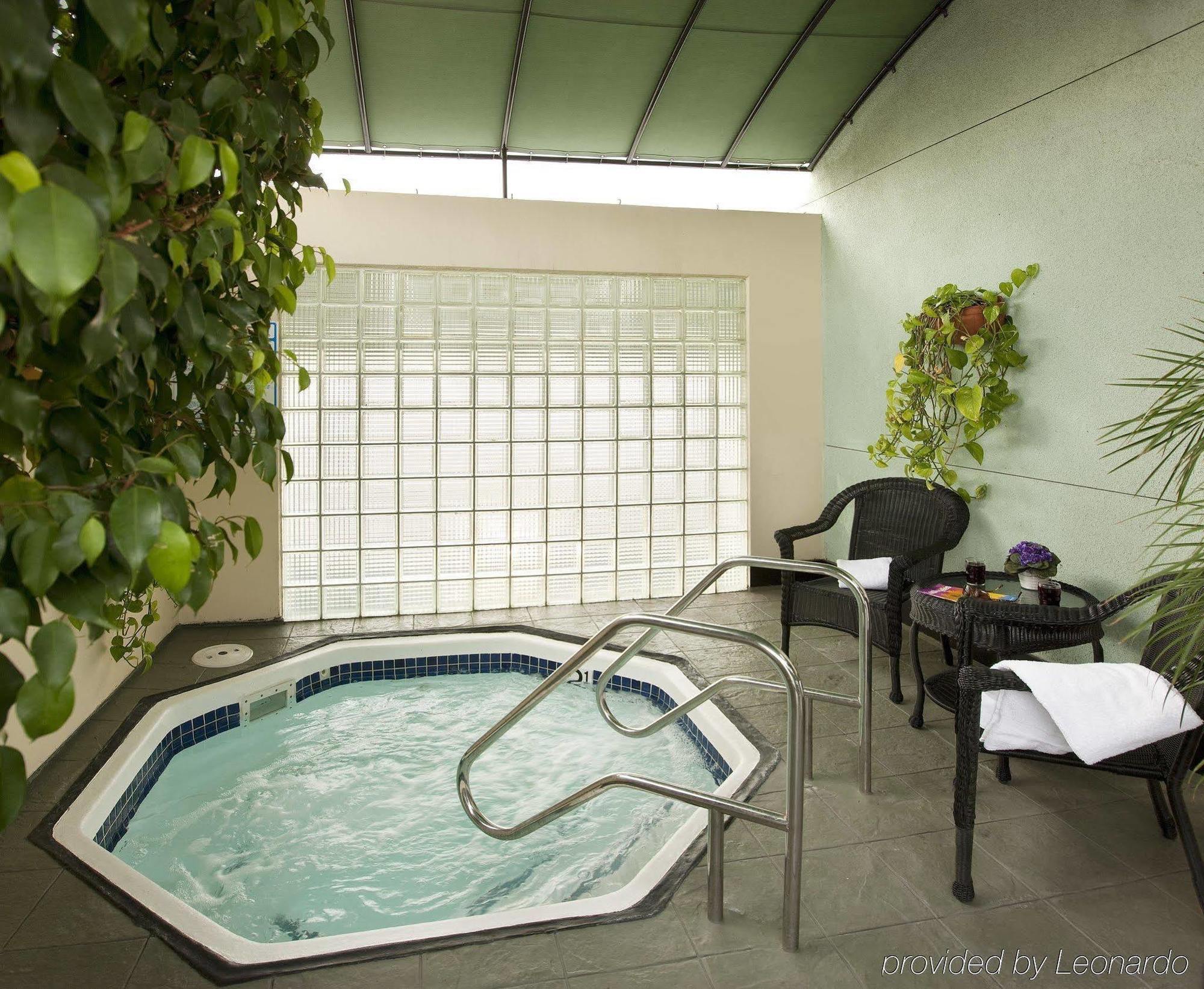 Quality Inn Cambridge Facilities photo